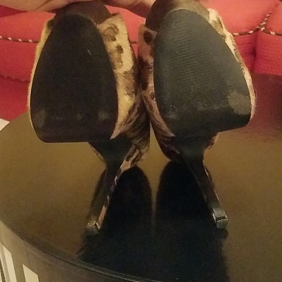 Shoes - Picture 5 of 5